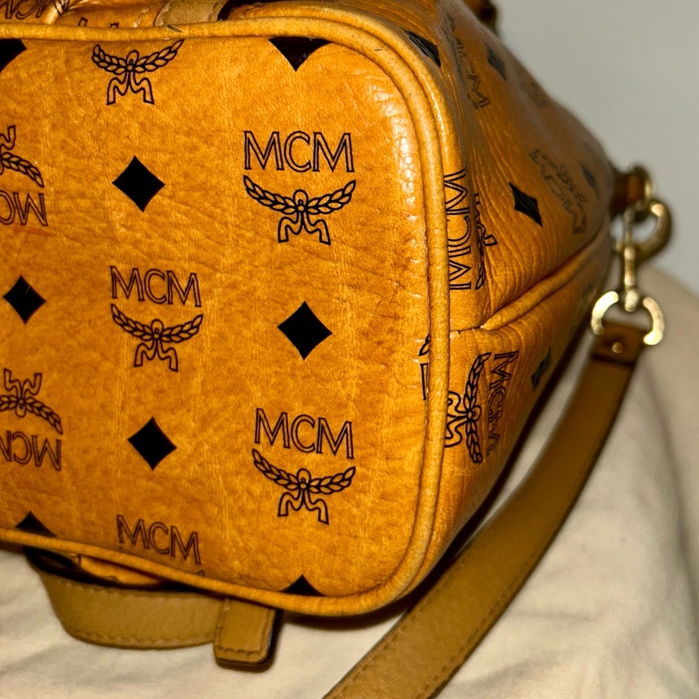 MCM Visetos Cognac Tote Bag . With Crossbody strap - Picture 7 of 16